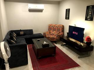 Modern & Cozy apartment in Bahria Town Lahore - 3