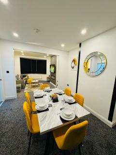 3 bedroom house sleeps 6 Discounts on long stays FreeParking Business free WiFi - 7