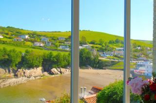 Beachfront Edwardian Villa with Stunning Sea Views - 5