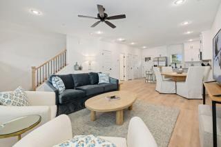 The Dugout -30 day min stays only - 2mi to Downtown - 4