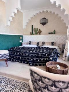 Riad Mint - Luxury Oasis in the Medina with Pool - 2