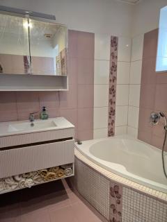 Golden 5-Person Apartment - 2 King Beds - Prag - 4