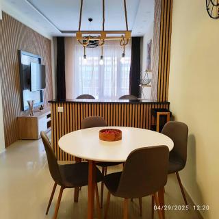 Marietta's Luxury for 5 - 7