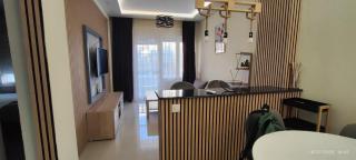 Marietta's Luxury for 5 - 6