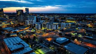 Hyve -Tropical Peach -Walk to Broadway - Pool&Gym! - 1