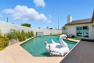 Greenway Getaway - Private Pool - North Scottsdale - 4