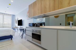 Ellipse Waterfall 4212 - 6