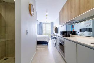 Ellipse Waterfall 4212 - 1