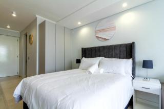 Ellipse Waterfall 4212 - 1