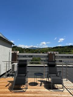 Penthouse Mountain City Equinox - 2