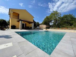 Holiday home in Nedescina 43269 - 0