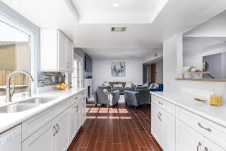 Heidi House - Entire Home Pet Friendly - 7