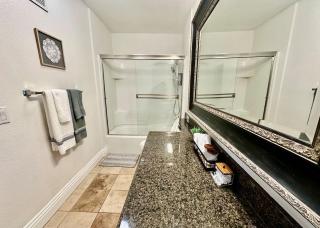 The Charming Condo First Floor, Patio, And Pool - 1