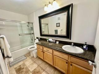 The Charming Condo First Floor, Patio, And Pool - 2