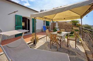 Holiday Homes in Pompeiana 40829 - 4