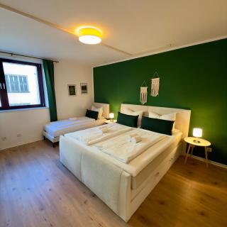 RAHA Apartments - Stilvolle 3-Z-Wohnung - Barrierearm - Fahrstuhl - Bahnhofsnah - Vollausstattung - 0