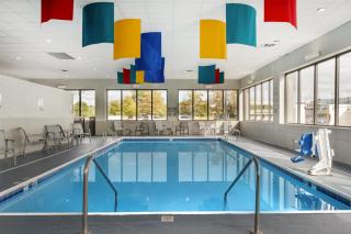 Best Western Plus Indianapolis NW Hotel - 3