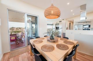 Tahiti Haven Ocean Front Modern Family Escape - 3