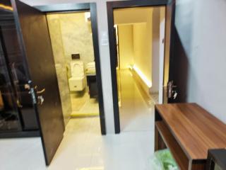 Rare Luxury 2bed guest house with private garden close to airport - 6