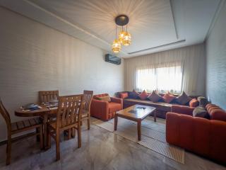 Modern & cozy 2 bedroom apartment - 3