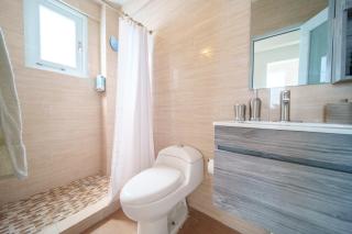 VillaMar Studios Unit 1 by beach & Airport NEW - 2