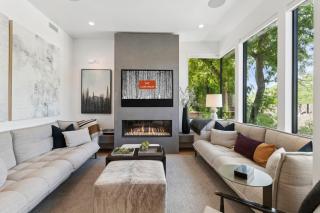 Mountain and Main at Old Town - 5