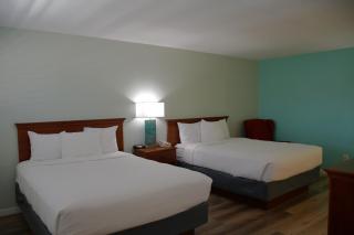 Inn at the Waterpark - 4