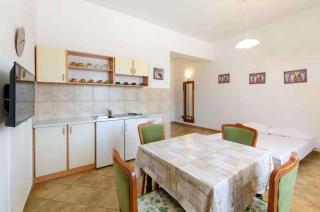 One-Bedroom Apartment Crikvenica near Sea 3 - 7