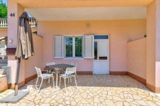 One-Bedroom Apartment Crikvenica near Sea 3 - 1