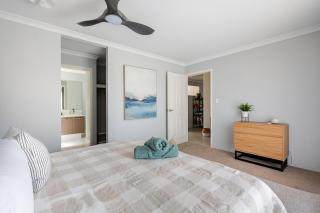 Modern Bassendean Abode - 3