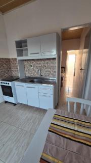 Apartamento pequeno central - 1