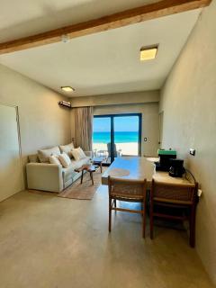 BeachFront with Jacuzzi Bahía Turquesa - 4