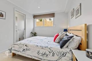 Peacehaven on Orton Street- 350m to the beach! - 6