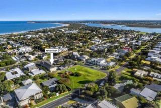 Peacehaven on Orton Street- 350m to the beach! - 1