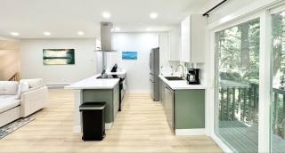 Sudden Valley Luxury Stay-Steps to Lake Louise - 6