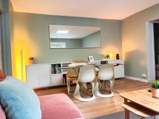 Grand écran, piscine, beach-volley, pétanque inclus - 6