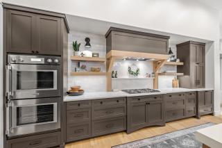 Fox & the Fairway- On the golf course in Spring Mtn Ranch w/ AC & club access - 1