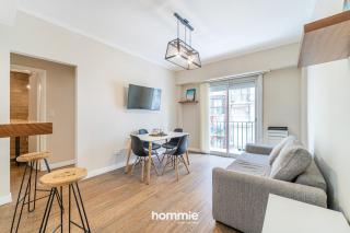 Departamento dos ambientes en pleno Centro - 0