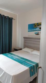 3 bedroom apartment - walk to the beach - 7