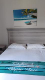3 bedroom apartment - walk to the beach - 6