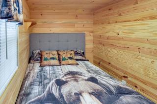 Waterfall Hikes and Fairways Quiet Crossville Cabin - Fairfield Glade - 1