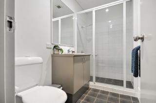 Supersized Studio Inexpensive 1x1 - 7