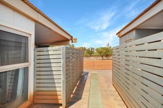 Supersized Studio Inexpensive 1x1 - 1