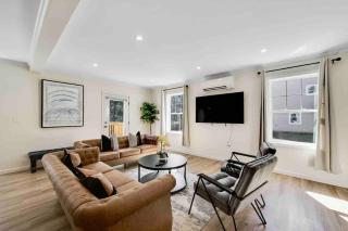 Elegant 2 Story Bloomfield 3 Kings 2 Queens - 6