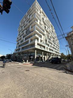 Departamento en pleno centro con todas las comodidades - 1