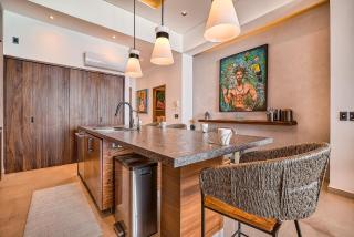 Oceanview Terrace, Pool, BBQ and Designer Touches - 2