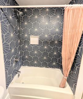 Downtown Hagerman Hot Springs Getaway - 5