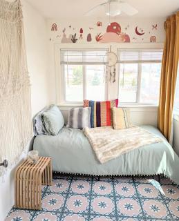 Downtown Hagerman Hot Springs Getaway - 2