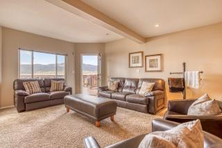 032 - Lakefront Village Escape - Big Bear Getaway - 5