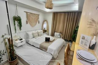 Boho-Inspired Studio for Couples with Huge Balcony - 3